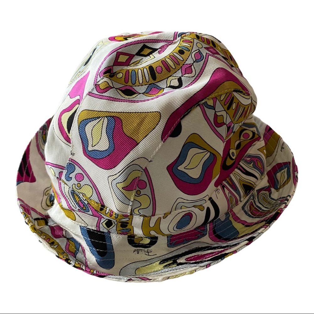 PUCCI  Bucket classic print Hat Like new No signs